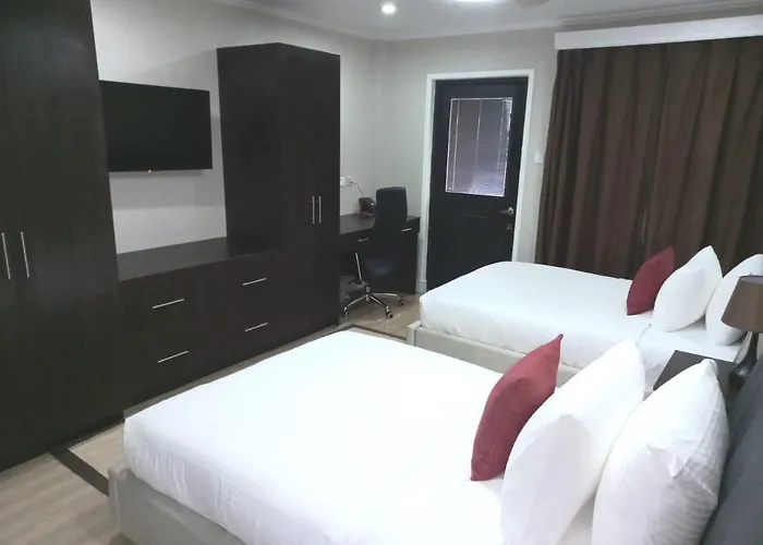 Myah'S Hotel